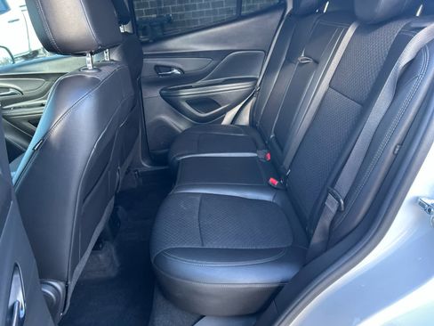 Used 2022 Buick Encore Preferred image 23