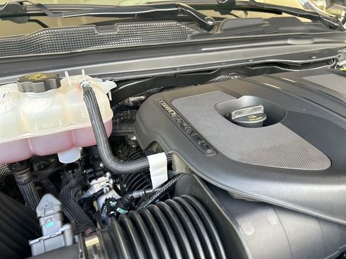 Used 2026 RAM 1500 Laramie AWD/4WD image 13