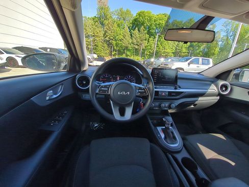 Used 2024 Kia Forte LXS FWD image 29