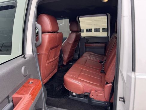 Used 2014 Ford F250 King Ranch w/ King Ranch w/Chrome Package image 13