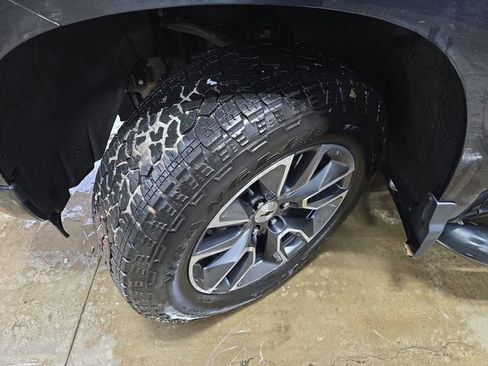 Used 2024 Chevrolet Silverado 1500 RST image 33