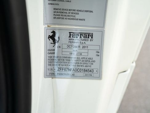 Used 2012 Ferrari 458 Italia Coupe RWD image 37