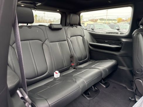 New 2026 Jeep Grand Wagoneer Limited image 31