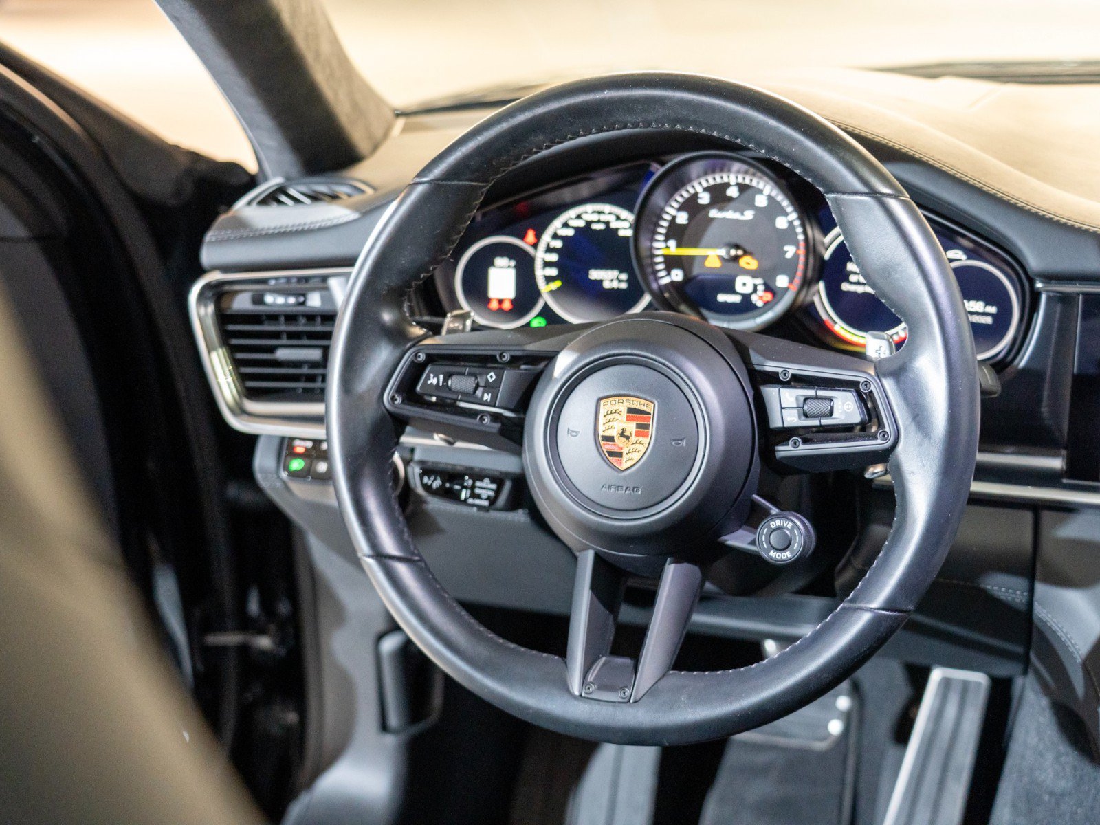Certified 2021 Porsche Panamera Turbo S AWD/4WD image 26