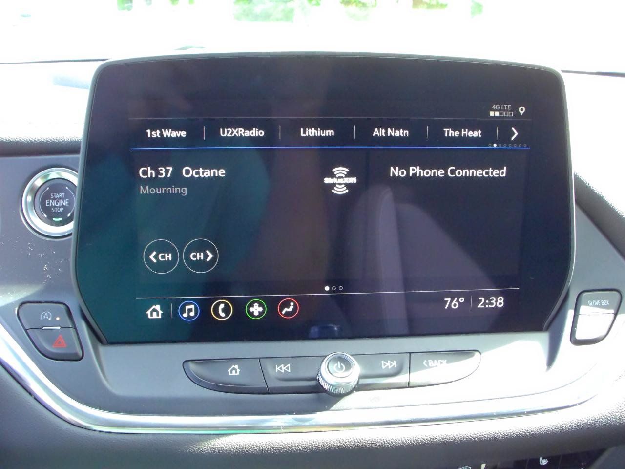 Used 2025 Chevrolet Blazer LT w/ Convenience Package FWD image 21