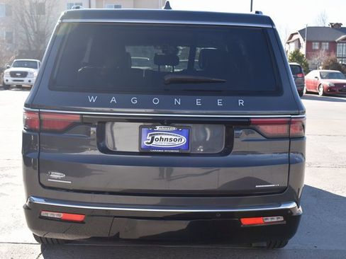Used 2022 Jeep Wagoneer Series III image 6