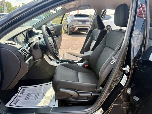 Used 2017 Honda Accord LX image 15