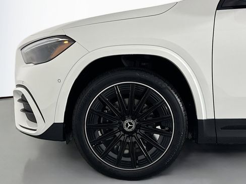 New 2026 Mercedes-Benz GLA 250 image 9
