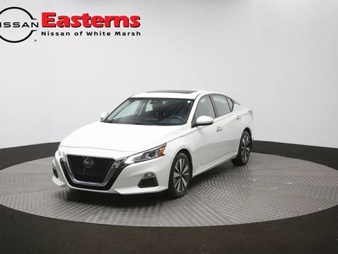 Used 2022 Nissan Altima 2.5 SV w/ SV Premium Package FWD image 54