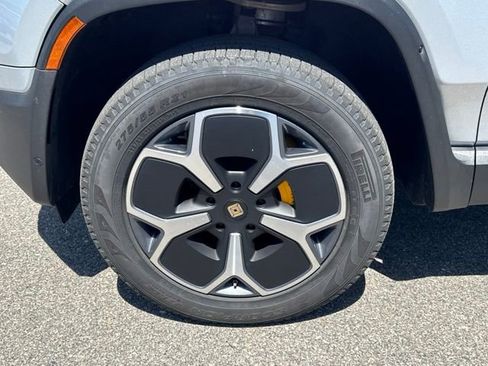 Used 2023 Rivian R1T Adventure AWD/4WD image 12