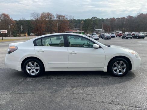 Used 2009 Nissan Altima 2.5 SL w/ SL Pkg image 5