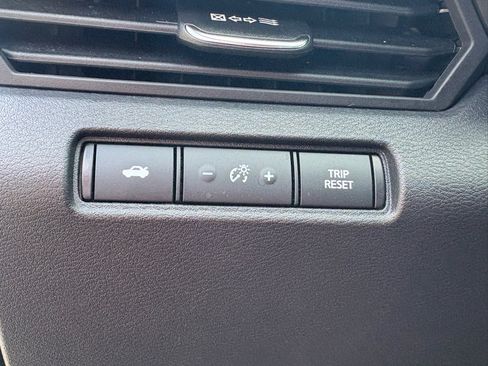 Used 2022 Nissan Altima 2.5 SR FWD image 13