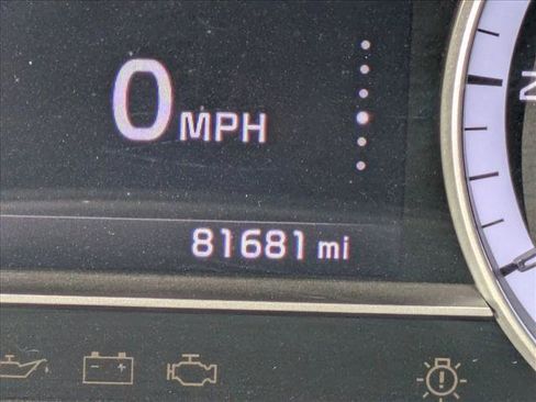 Used 2019 Kia Niro LX image 12