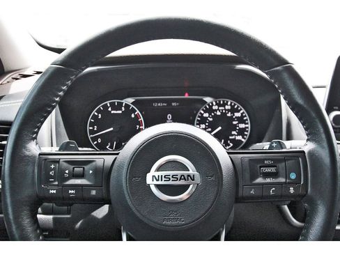 Used 2021 Nissan Rogue SL FWD image 9