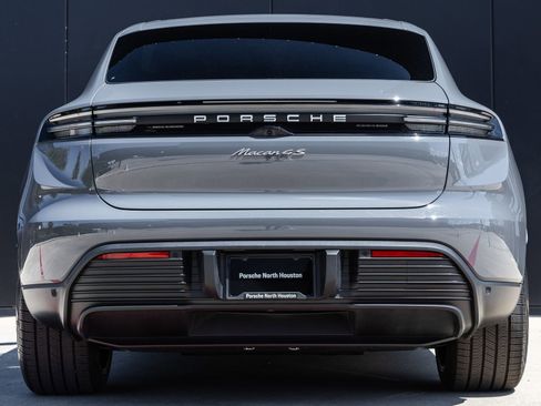 New 2025 Porsche Macan 4S Electric AWD/4WD image 10