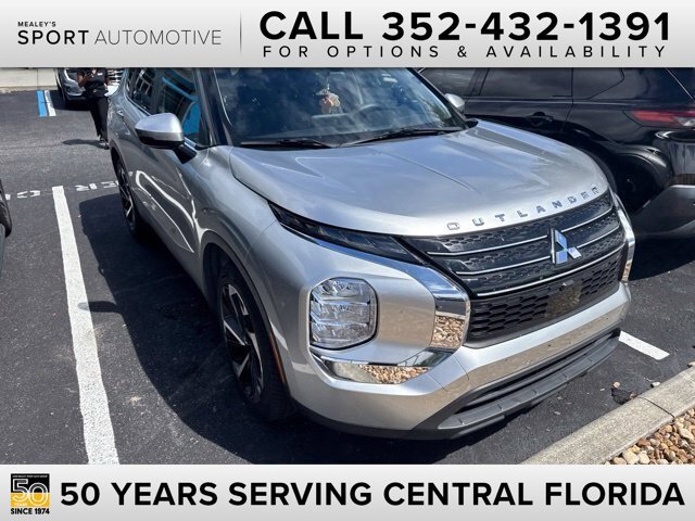 Used 2022 Mitsubishi Outlander ES FWD image 1
