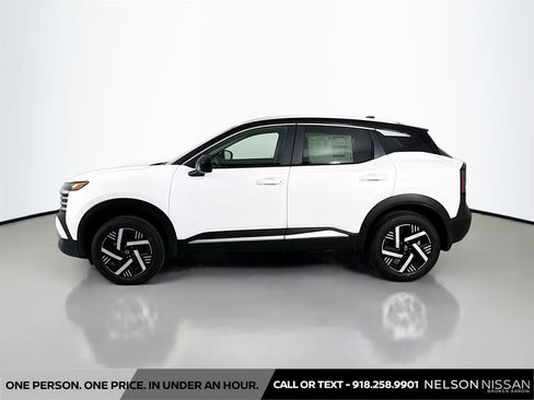 New 2026 Nissan Kicks SV w/ SV Premium Package FWD image 8