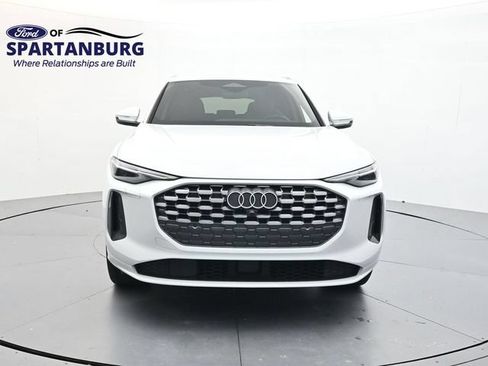 Used 2025 Audi Q5 Premium Plus AWD/4WD image 2