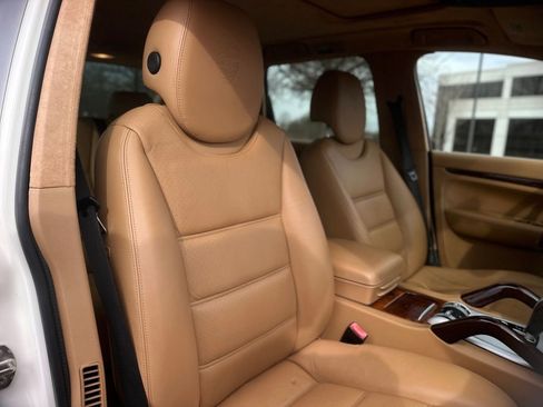 Used 2006 Porsche Cayenne Turbo S AWD/4WD image 23