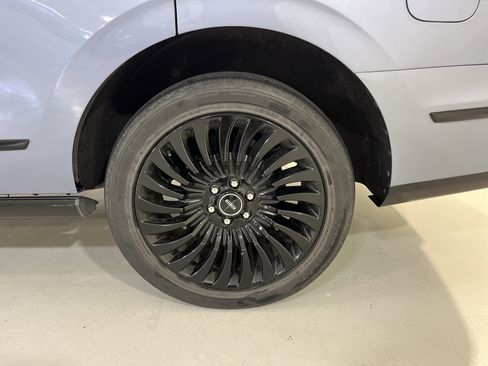 Used 2020 Lincoln Navigator Black Label AWD/4WD image 6
