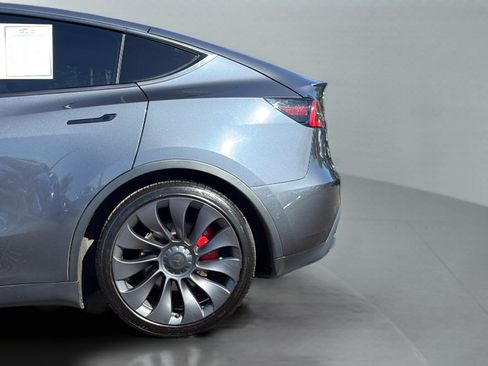 Used 2021 Tesla Model Y Performance AWD/4WD image 26