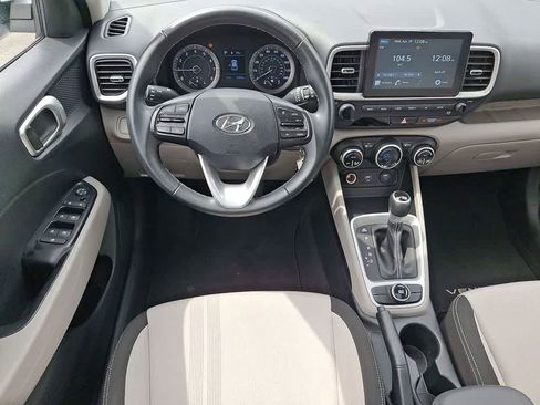 Used 2020 Hyundai Venue SEL w/ Convenience Package FWD image 21