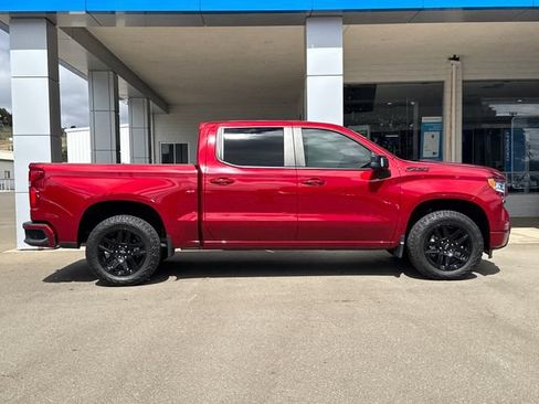 Used 2025 Chevrolet Silverado 1500 RST AWD/4WD image 2