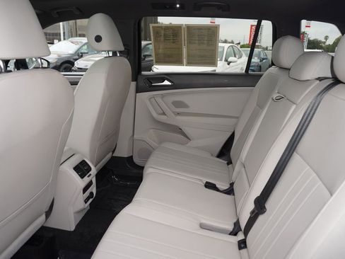 Used 2023 Volkswagen Tiguan SE R-Line FWD image 10