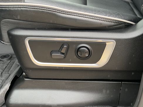 Used 2025 RAM 1500 Laramie w/ Laramie Southwest Edition AWD/4WD image 21