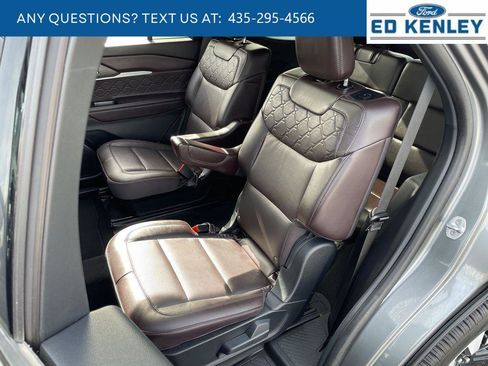 Used 2025 Ford Explorer Platinum w/ LUX Leather Package image 8