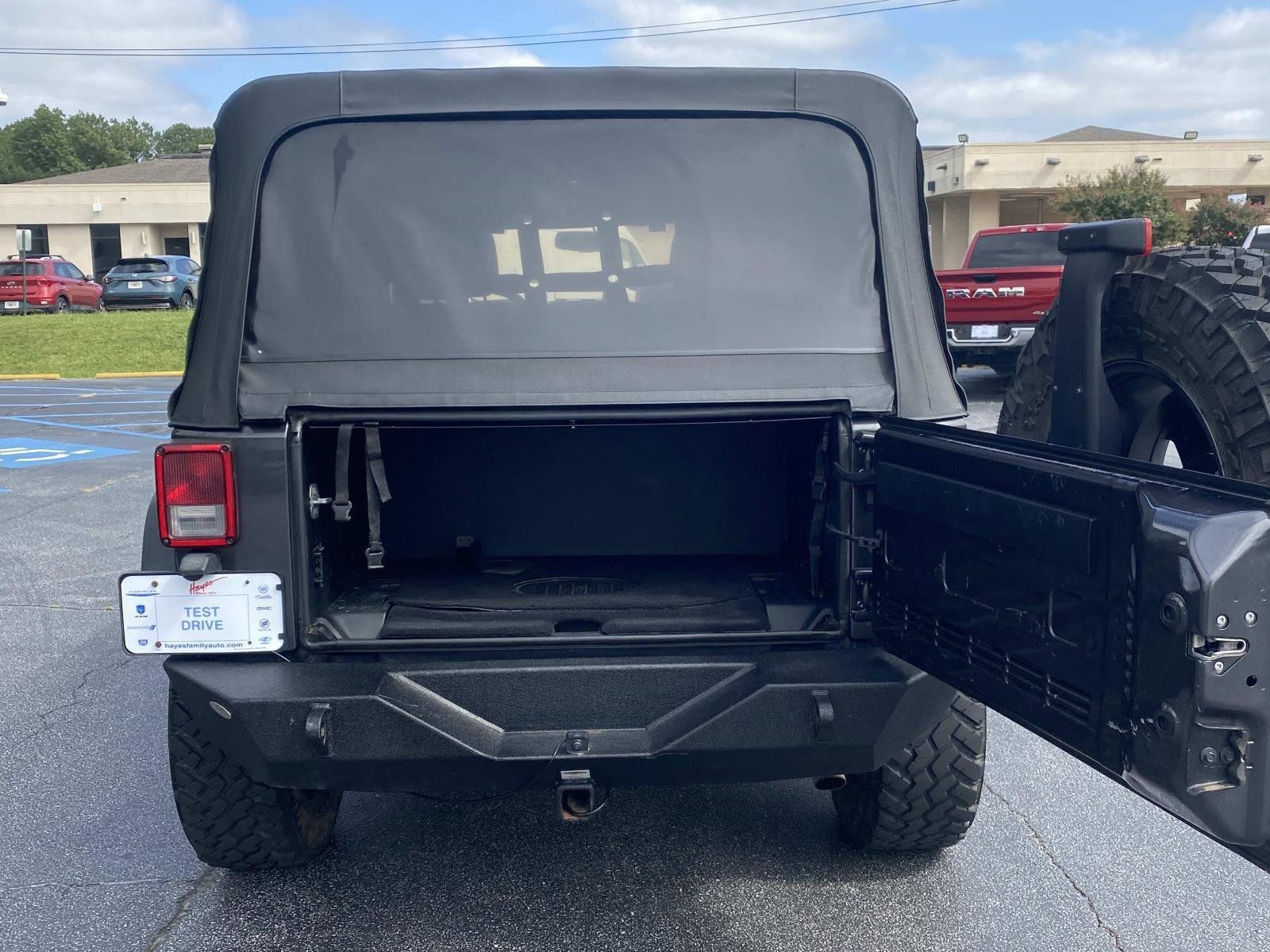 Used 2018 Jeep Wrangler Unlimited Sport S AWD/4WD image 5