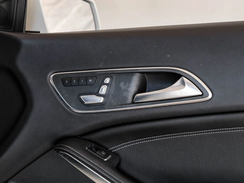 Used 2018 Mercedes-Benz CLA 250 image 43