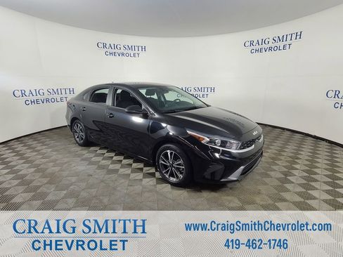 Used 2022 Kia Forte LXS w/ LXS Technology Package image 9