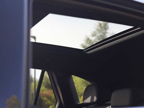 Used 2026 Mercedes-Benz GLC 300 GLC 300 image 23