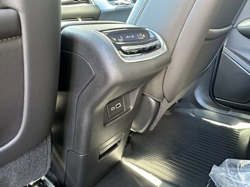 New 2025 Cadillac XT6 Premium Luxury w/ Technology Package image 8