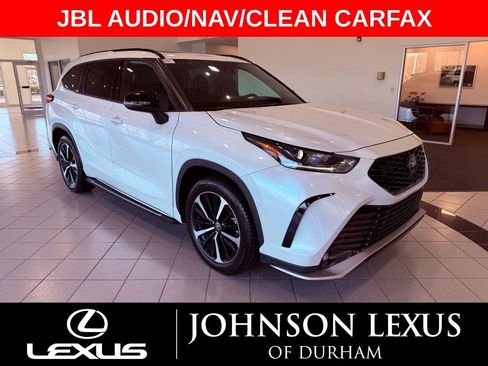 Used 2022 Toyota Highlander XSE image 1