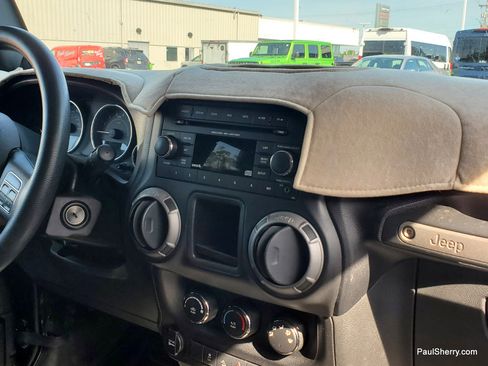 Used 2012 Jeep Wrangler Sport AWD/4WD image 10