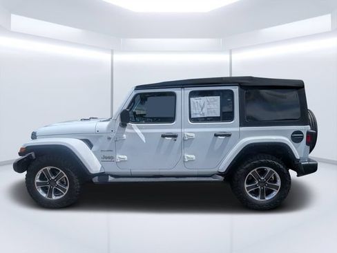 Used 2023 Jeep Wrangler Unlimited Sahara AWD/4WD image 6