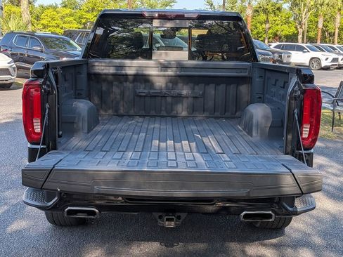 Used 2023 GMC Sierra 1500 Denali w/ Denali Reserve Package AWD/4WD image 13