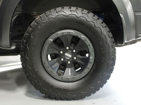 Used 2018 Ford F150 Raptor w/ Equipment Group 802A Luxury image 22