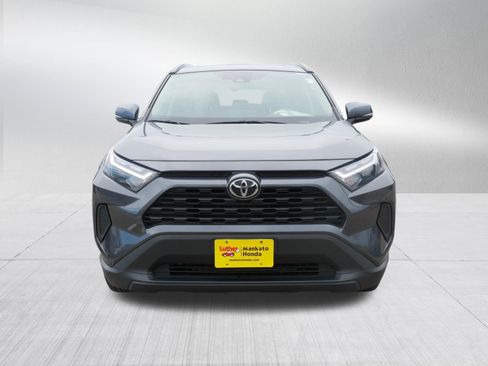 Used 2022 Toyota RAV4 XLE w/ Convenience Package AWD/4WD image 2