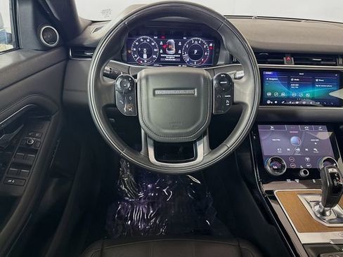 Used 2020 Land Rover Range Rover Evoque SE image 23