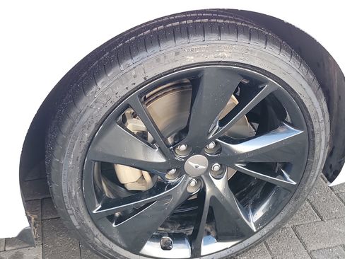 Certified 2023 Genesis G70 2.0T w/ Sport Prestige Package image 23