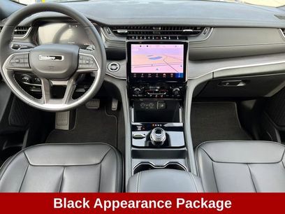 Used 2025 Jeep Grand Cherokee Limited w/ Black Appearance Package