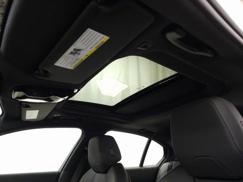 New 2026 BMW 530i xDrive w/ M Sport Package image 13