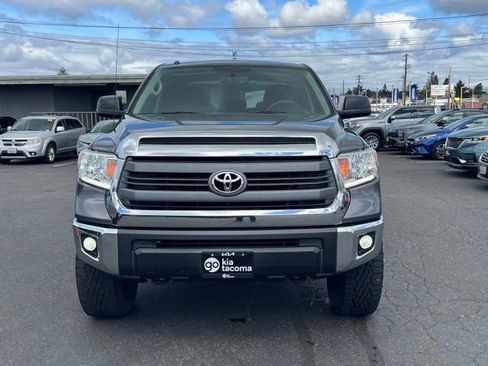 Used 2015 Toyota Tundra SR5 w/ SR5 Upgrade Package image 4