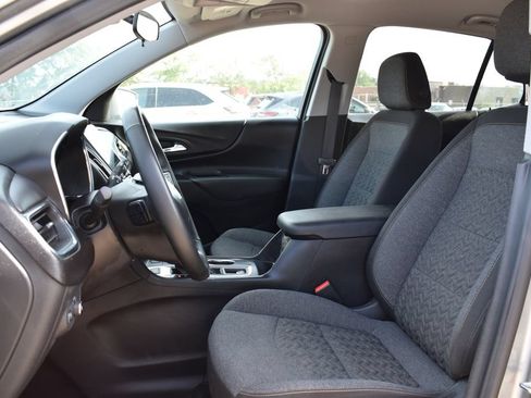 Used 2024 Chevrolet Equinox LT AWD/4WD image 6