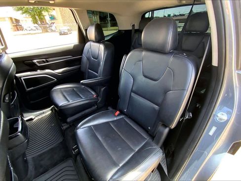 Used 2020 Kia Telluride S AWD/4WD image 21