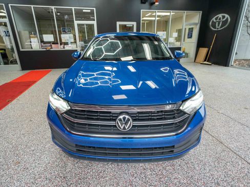 Used 2022 Volkswagen Jetta SE image 6