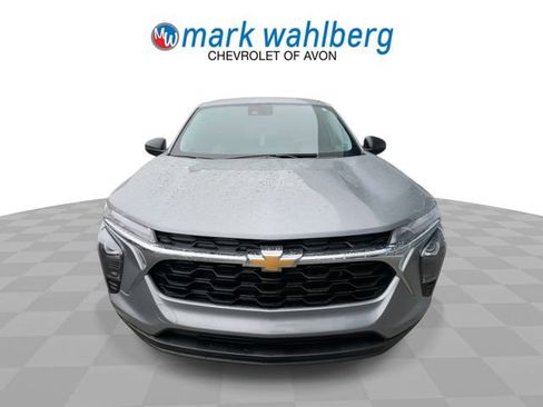 Certified 2024 Chevrolet Trax LS FWD image 3